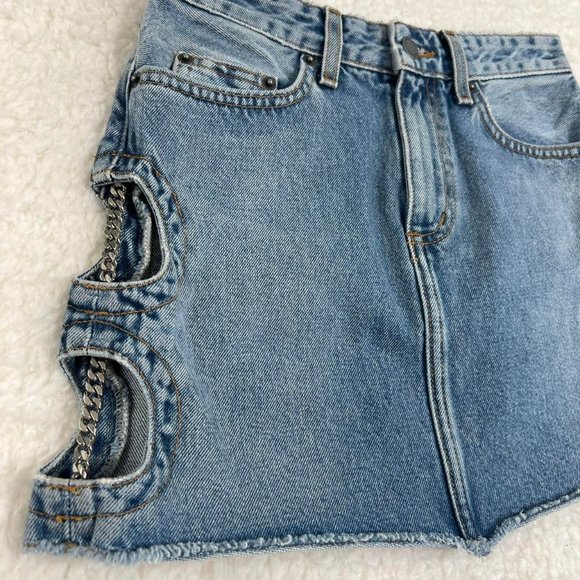 CUTE Carmar Los Angeles Chain Denim Cut Out Mini Skirt Size 24 XS 00 - Picture 6 of 10